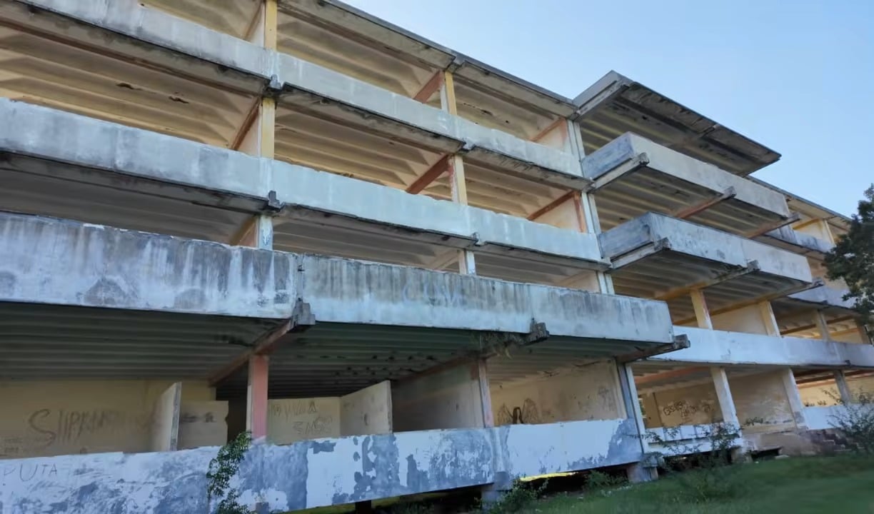 Deterioro de la vocacional de Holguín