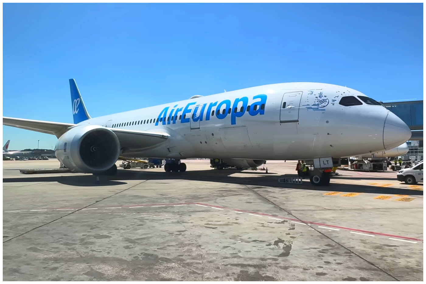 Avión de la aerolínea española AirEuropa. Imagen de referencia. (Captura de pantalla © Wordlwide Dom- YouTube)