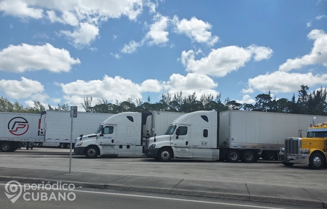 Una parada de descanso en la autopista.