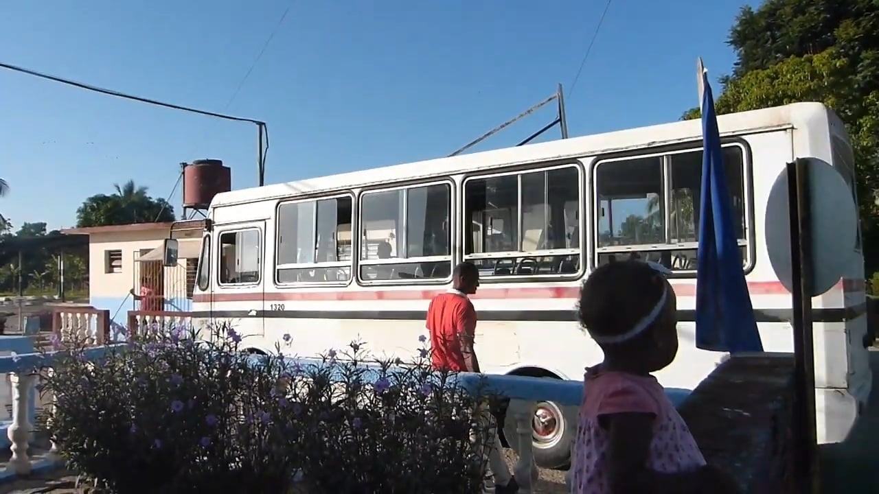 Transporte público en Songo La Maya