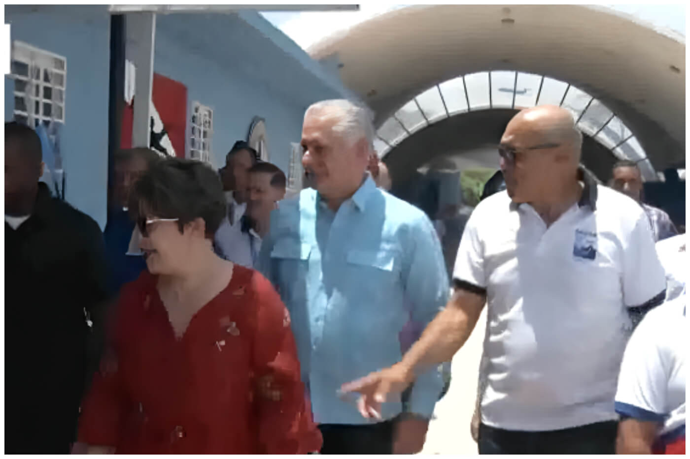 Díaz-Canel recorrió el centro recreativo, un despilfarro de recursos.