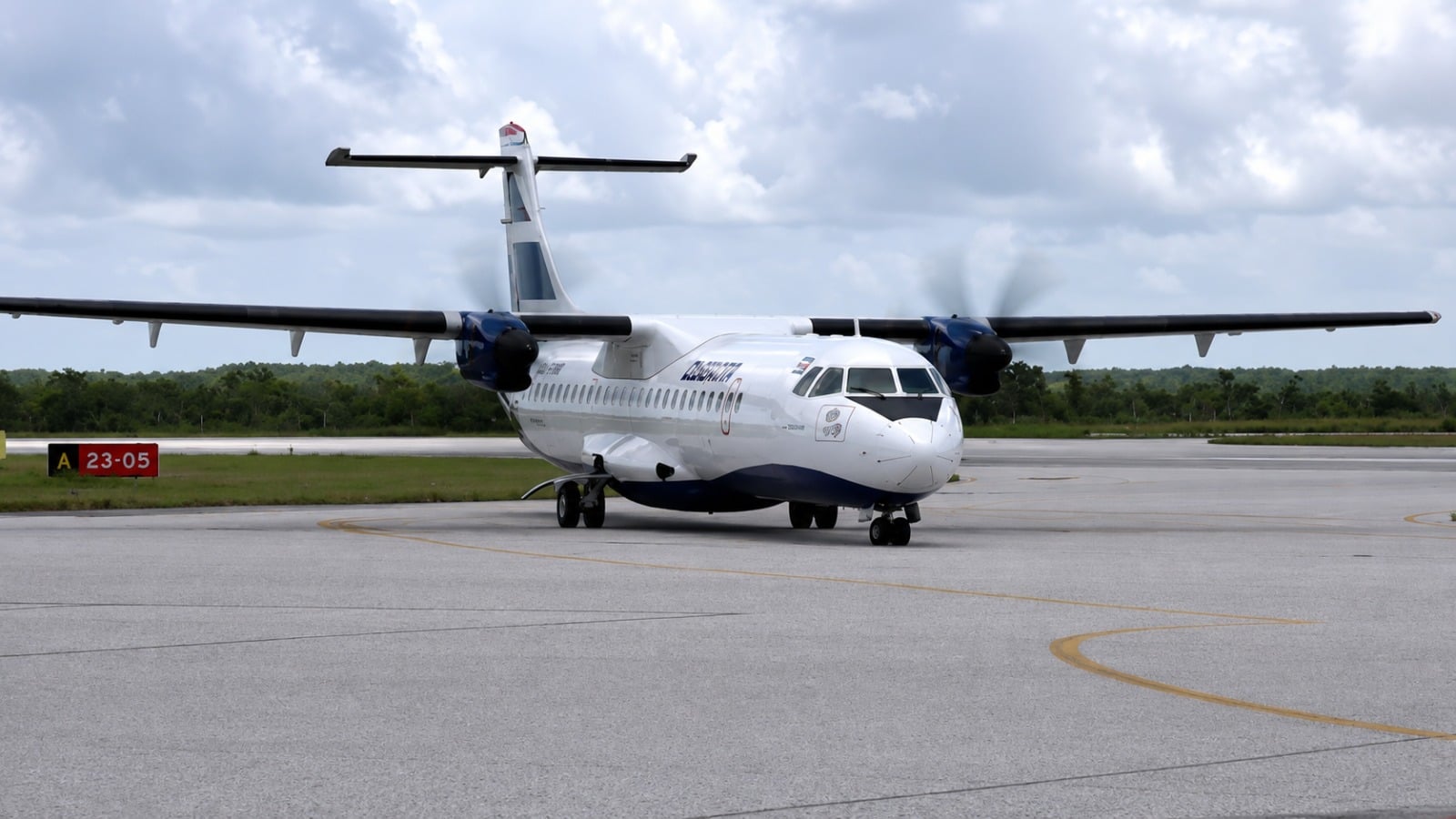 Nueva ruta aérea promete agilizar los envíos hacia la Isla de la Juventud