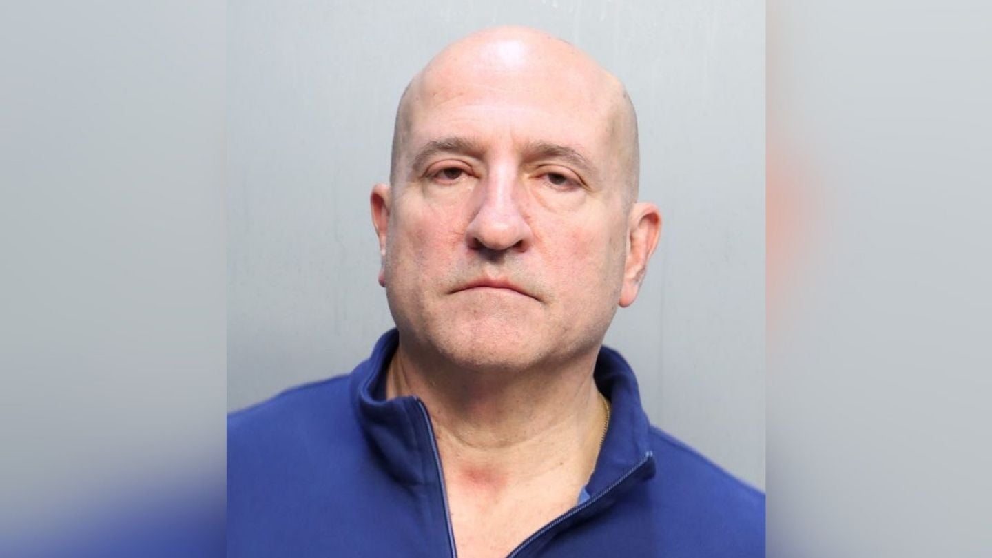 Arrestan al empresario Juan Awais por sospecha de fraude millonario a asociaciones de condominios en Miami-Dade