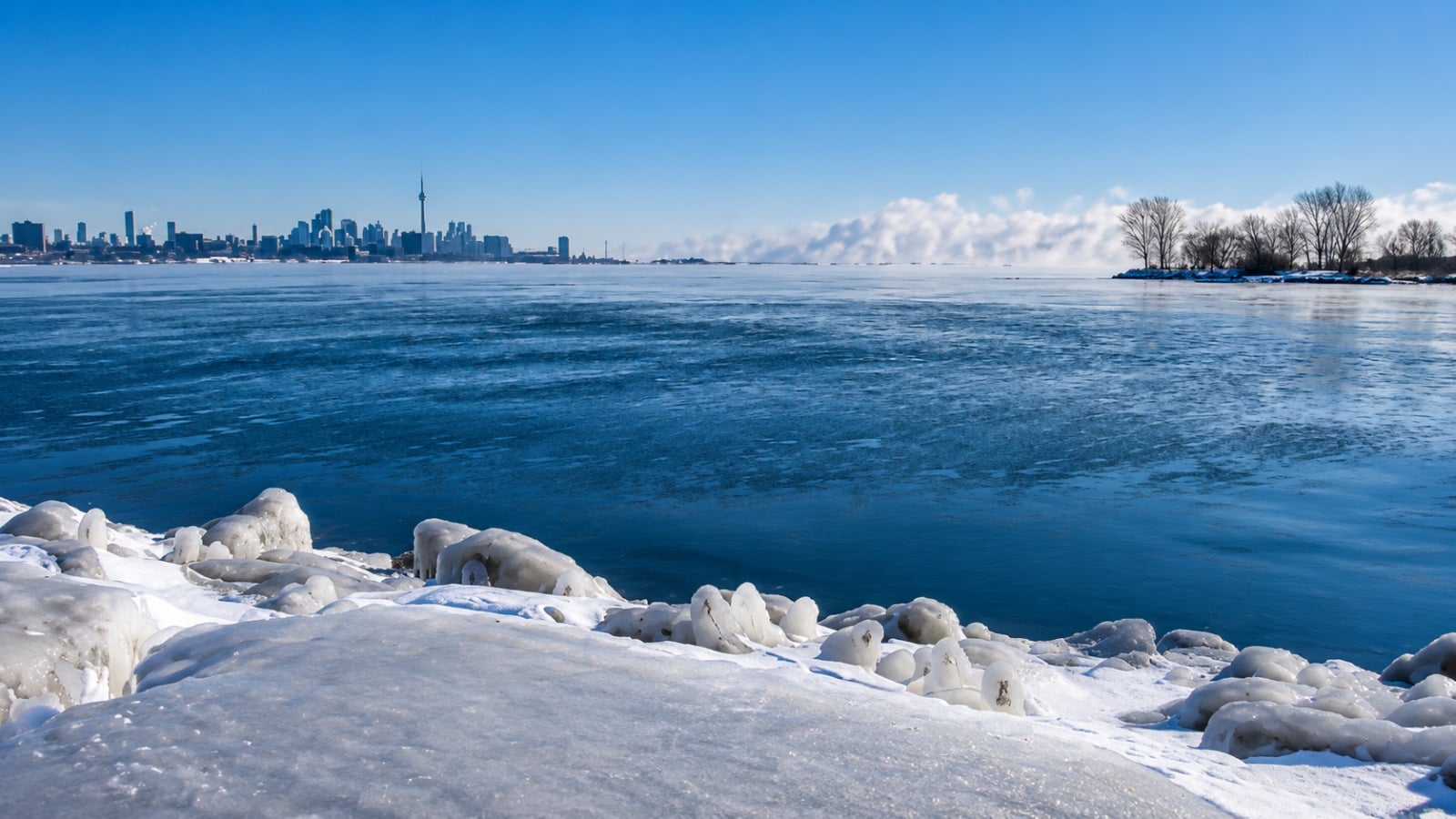Trump cambia el nombre del lago Ontario por “Lago América” y desafía nuevamente a Canadá