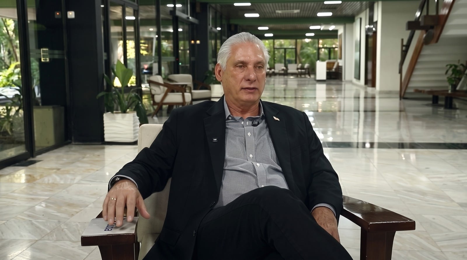 Sufre Díaz-Canel los apagones El mandatario responde cómo vive la crisis en Cuba