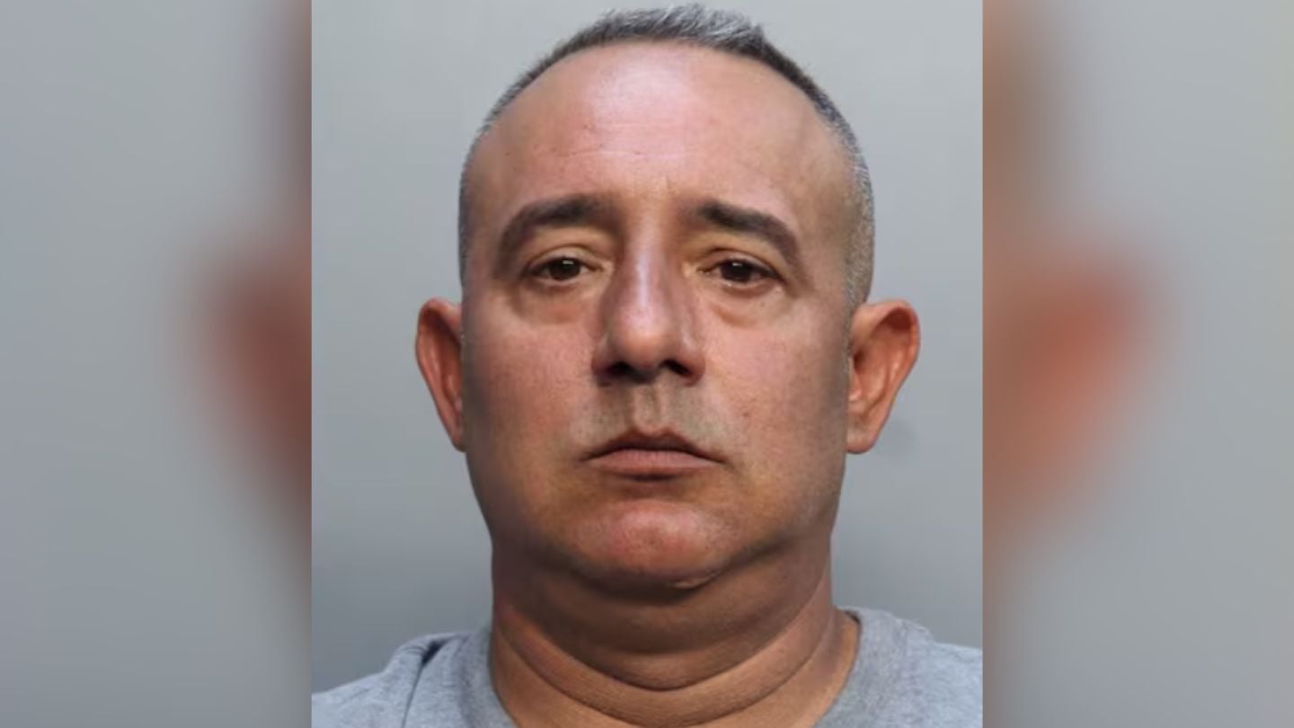 Vecino de Hialeah detenido por venta de un reloj olvidado en un aeropuerto