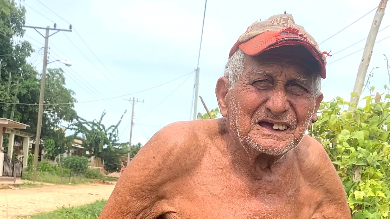 Una broma sobre el aceite revela la dura realidad de un anciano cubano de 96 años 3