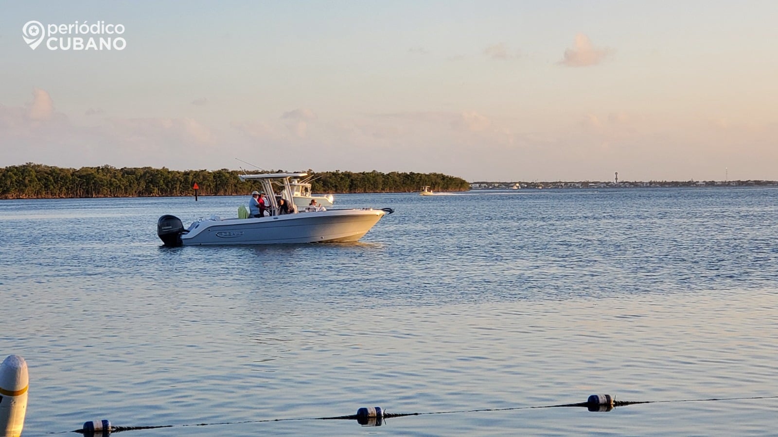 ¿Qué hacía un cubano trasladando a 13 inmigrantes chinos en bote a Florida?