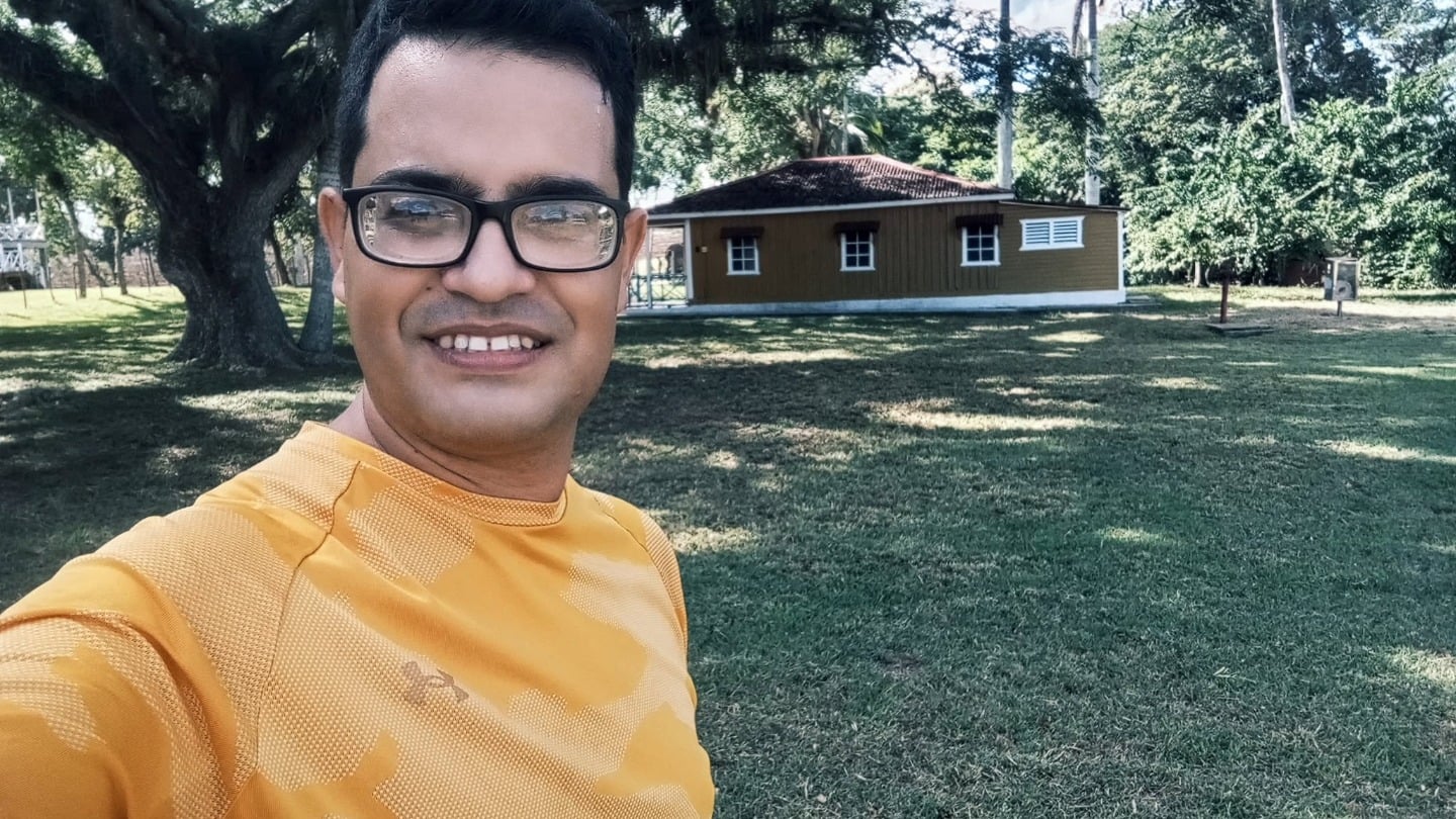 Periodista Abdiel Bermúdez sale de Cuba con su familia y comienza nueva etapa en México