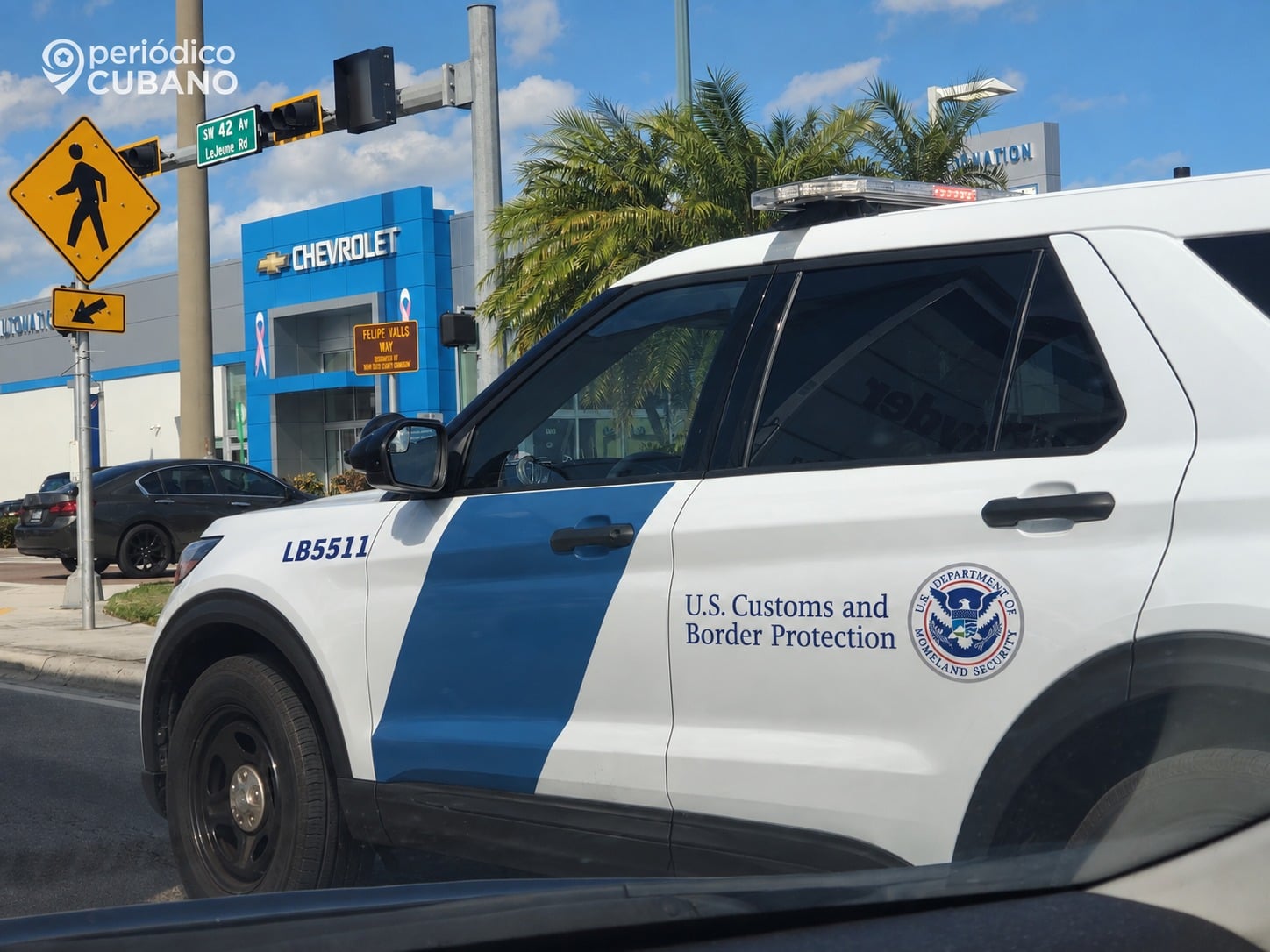 Ayudar a un familiar a cruzar hacia EEUU te dejará sin defensa ante la deportación