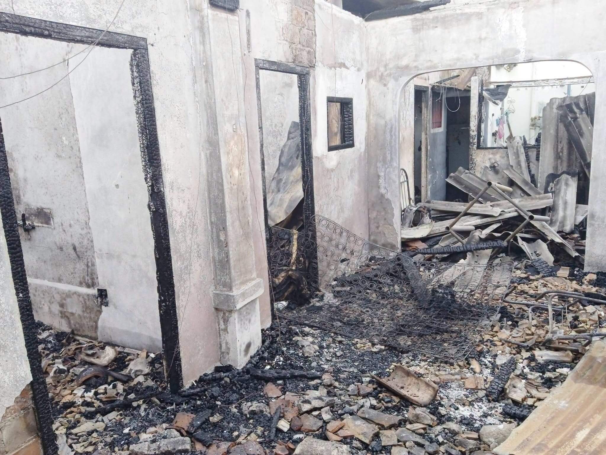 Bombero revela datos de la destrucción del incendio ocurrido en pleno centro de Santiago de Cuba 21 (1)