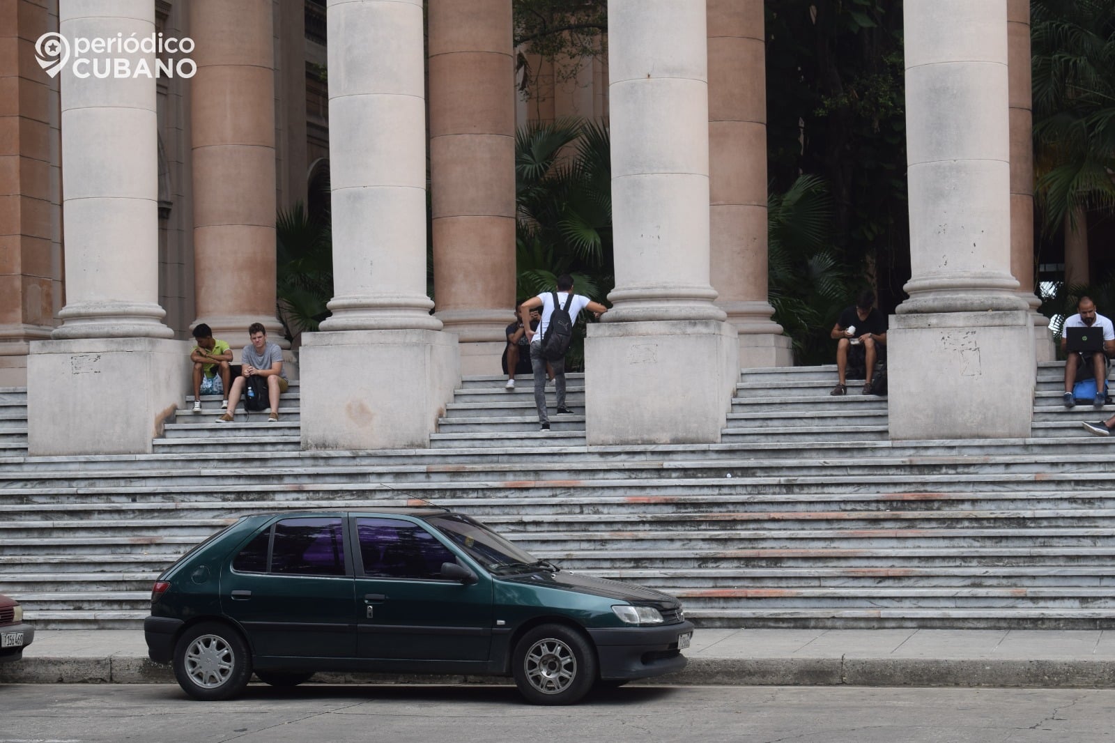 Universidad ofrece más de $5.000 a estudiantes cubanos para cursar una maestría en Escocia