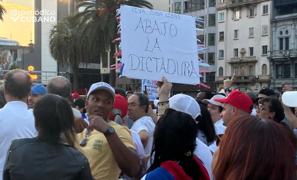 cubanos protestas contra la dictadura
