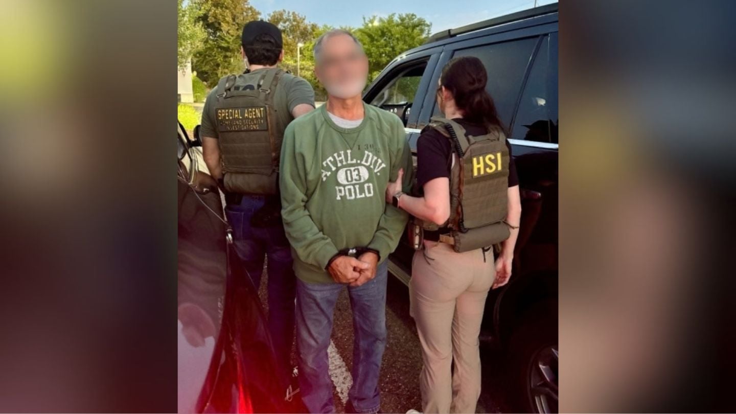 Cubano con green card enfrenta acusación federal y un riesgo de deportación