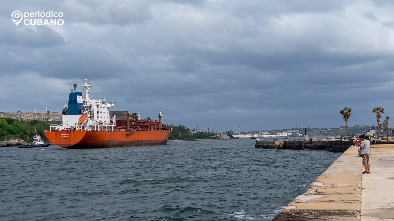 EEUU autoriza a una empresa llevar combustible a Cuba para reactivar labores paralizadas desde mayo