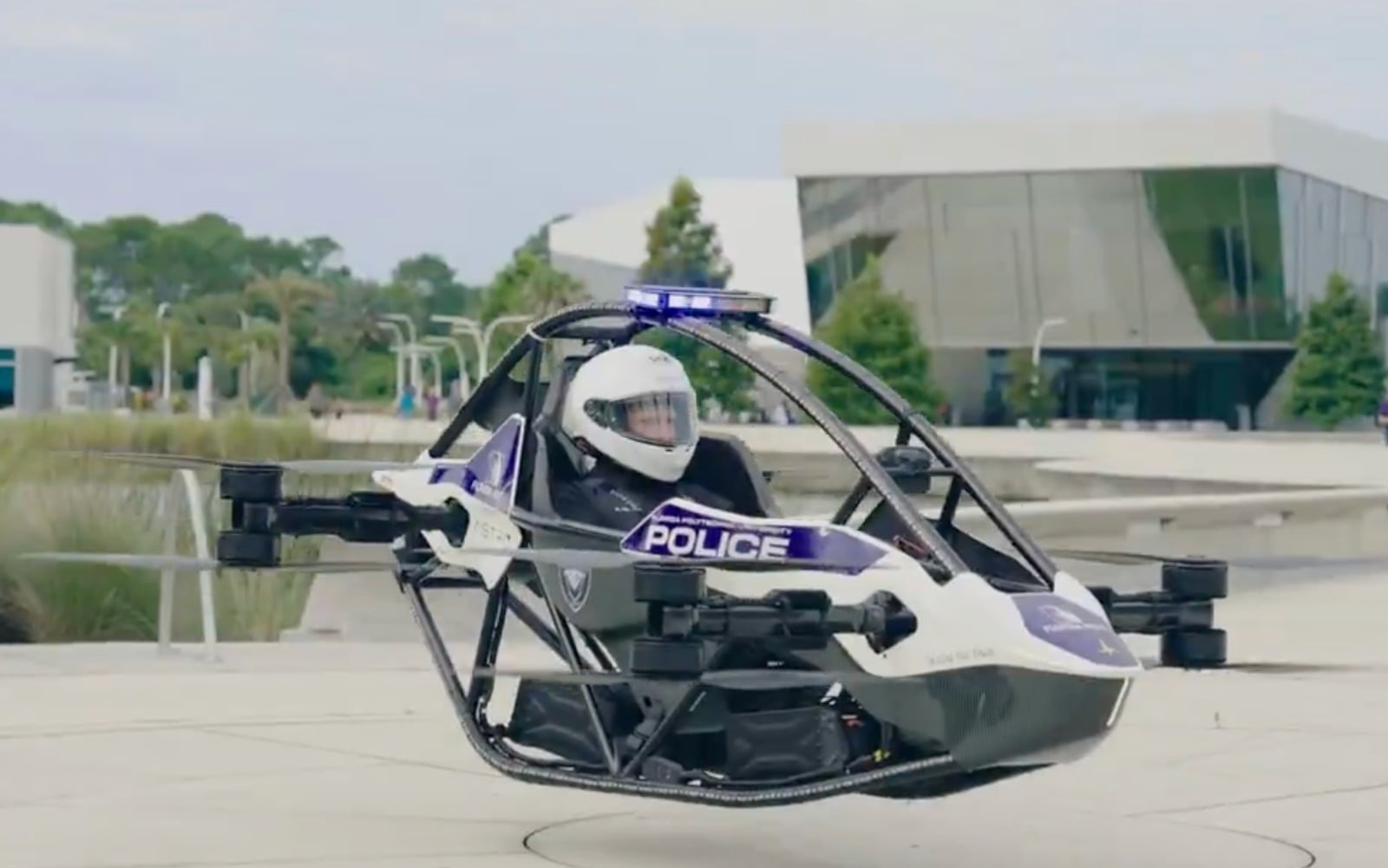 Florida presenta su primer vehículo policial volador: cuesta casi 150.000 dólares