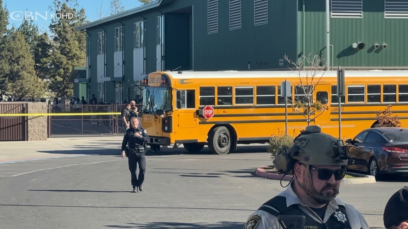 Nuevos detalles del mortal tiroteo en una primaria de Oregon el agresor tenía 16 años