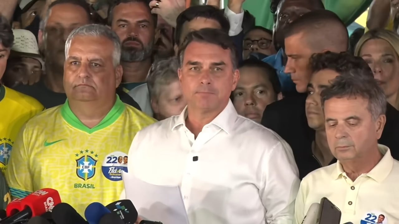 Puede Flávio Bolsonaro anular las elecciones en Brasil Expertos evalúan sus posibilidades